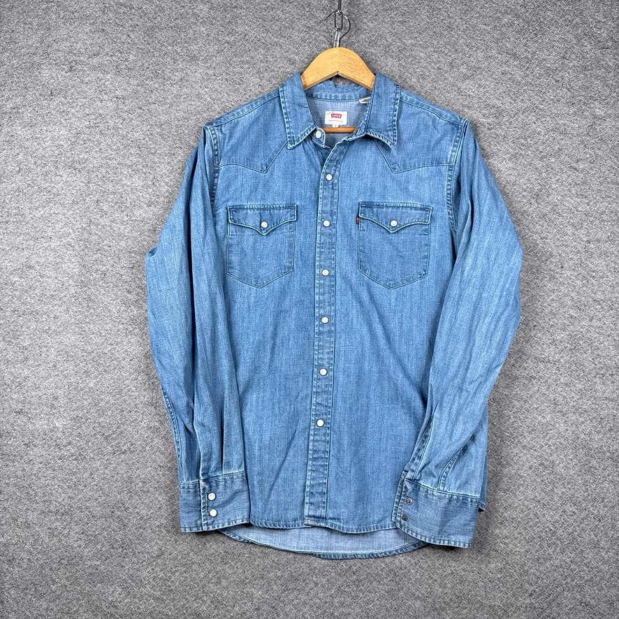 Levis Shirt Mens Medium M Blue Denim Jean Western Pearl Snap Light Wash Rodeo