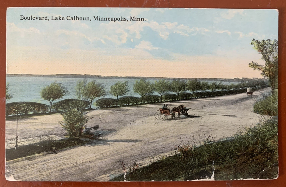Boulevard Lake Calhoun, Minneapolis, Minnesota Horse and Buggy Vintage Postcard
