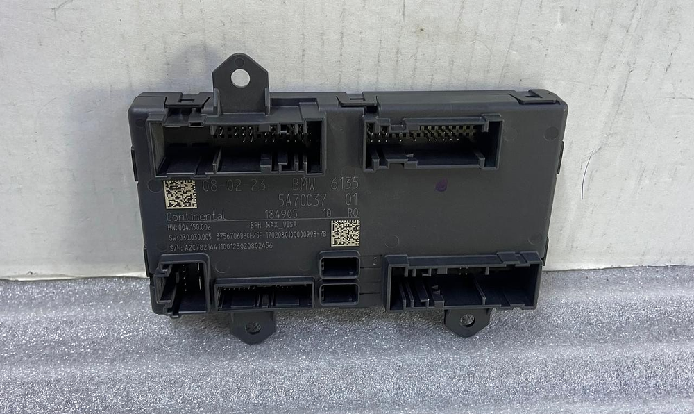 OEM BMW G70 REAR DOOR PASSENGER SIDE CONTROL UNIT 5A7CC37 CONTINENTAL BRAND NEW