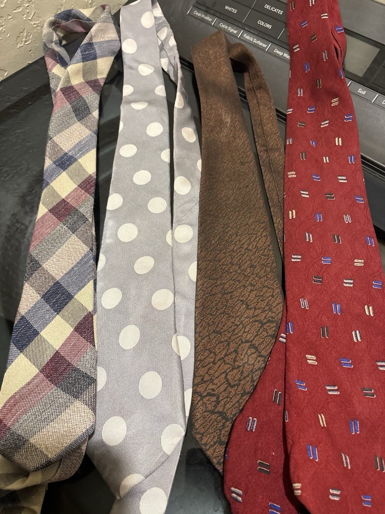 Lot of 4 Men's Neck Ties Multicolor Assorted Patterns Plaid Polka Dot Brown Red
