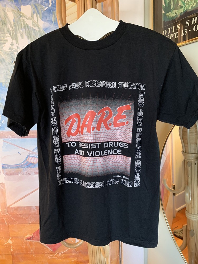 Vintage 1996 D.A.R.E. To Resist Drugs And Violence Black T-Shirt Medium