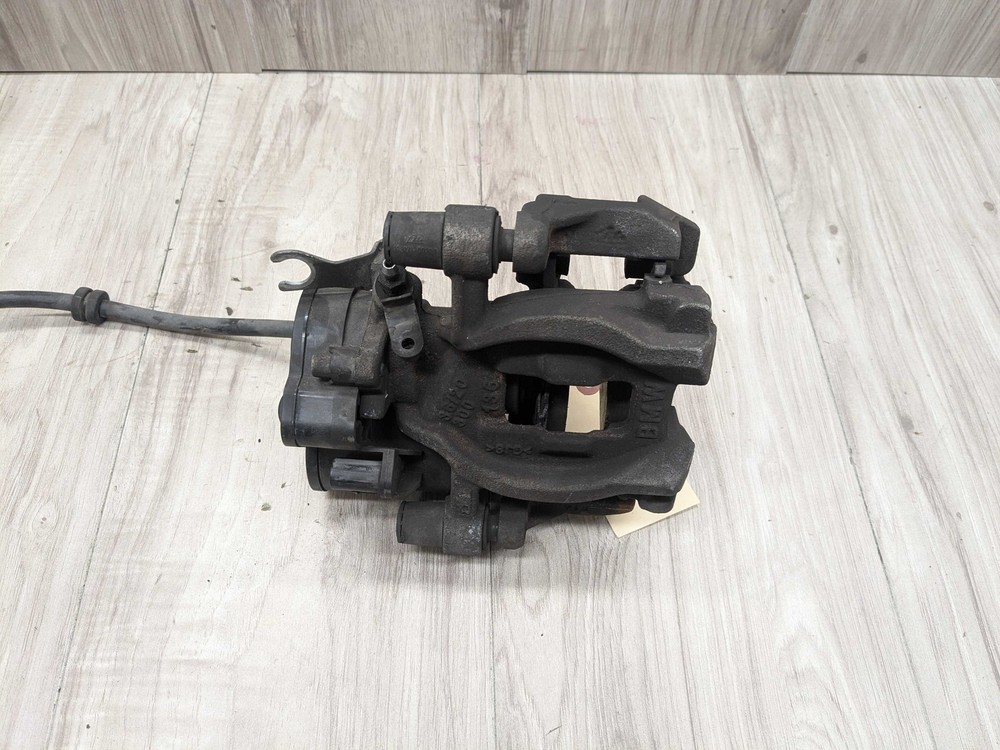 16-24 OEM BMW F39 F44 F48 X1 X2 28 228 REAR Right Passenger Brake Caliper