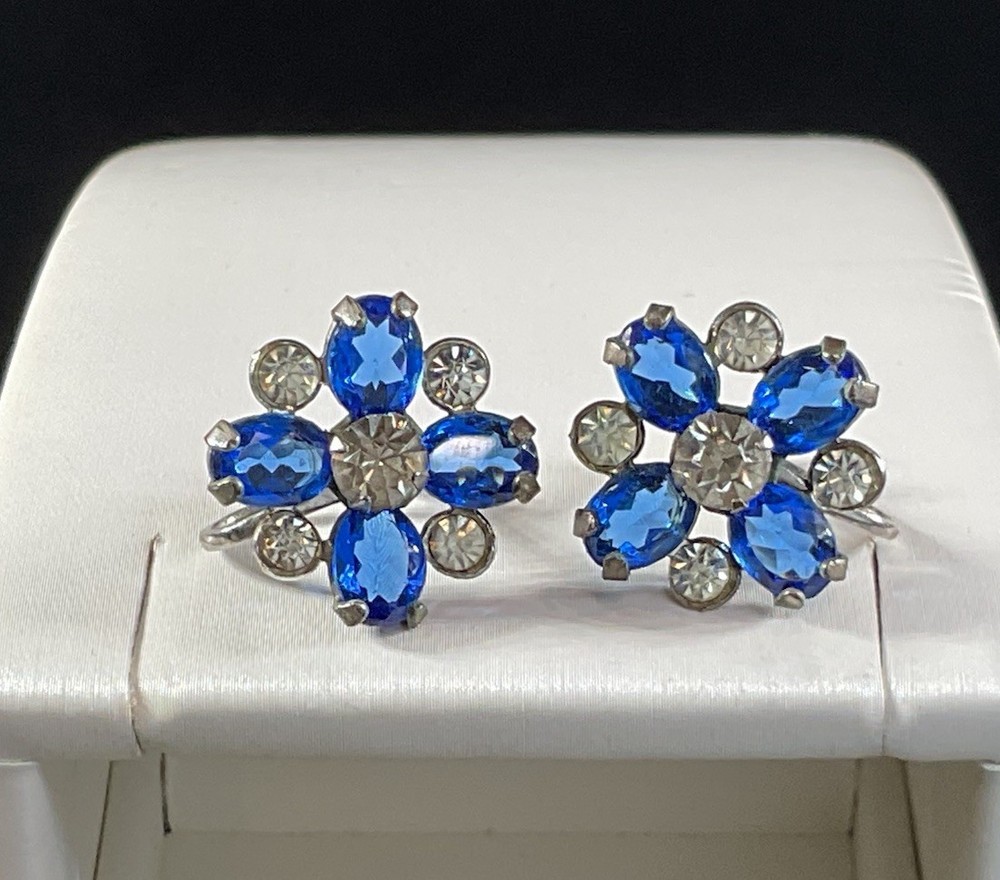 Vintage Silver Tone Flower Blue/Clear Rhinestone/Crystal Screw Back Earrings