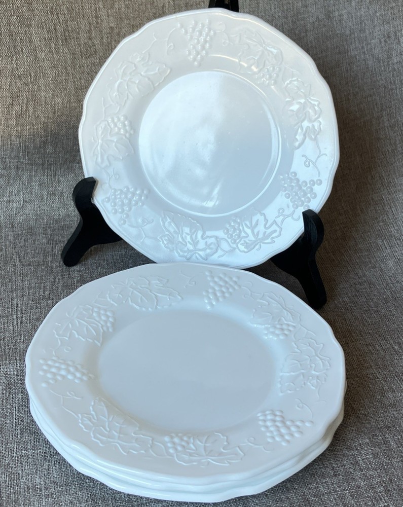 Set of 4, VTG Indiana Glass Milk Glass Harvest Grape 8
