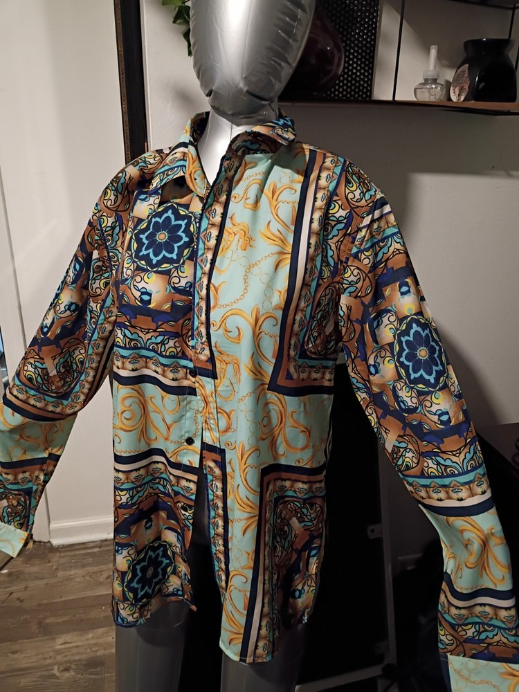 boohooMAN Multicolor Graphic Print Button-Up Point Collar Long Sleeve Shirt M