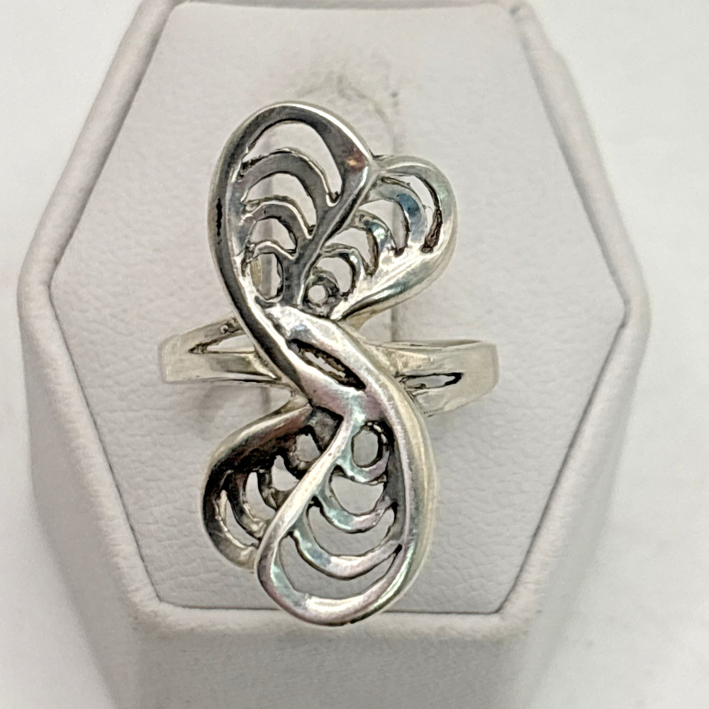 STUNNING .925 Vintage Sterling Silver Estate Ring Size 7.5