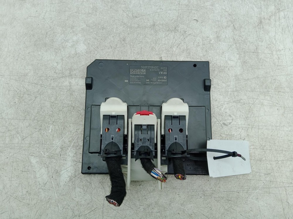 VOLKSWAGEN T-ROC BCM BODY CONTROL MODULE ECU 5Q0937084DC MK1 2017-2025