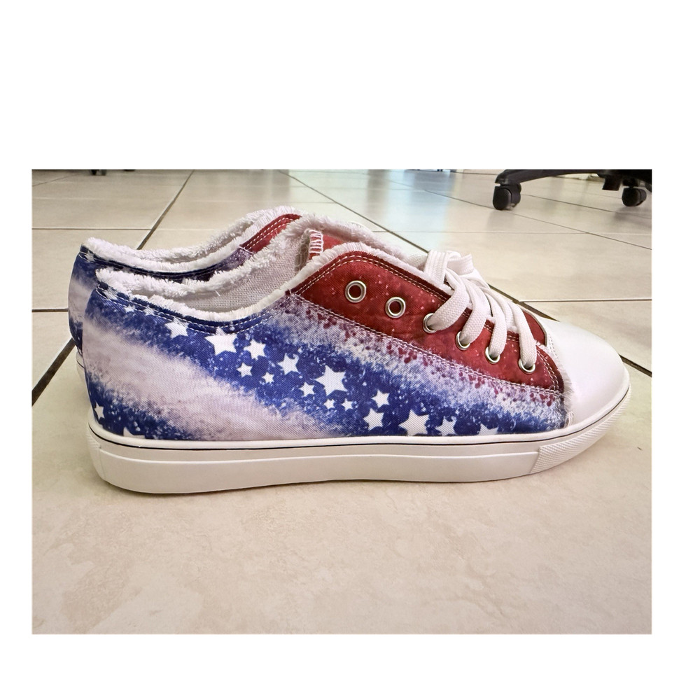 Women’s Canvas Lace Up Sneakers White Red Blue Stars USA Flag Size 10