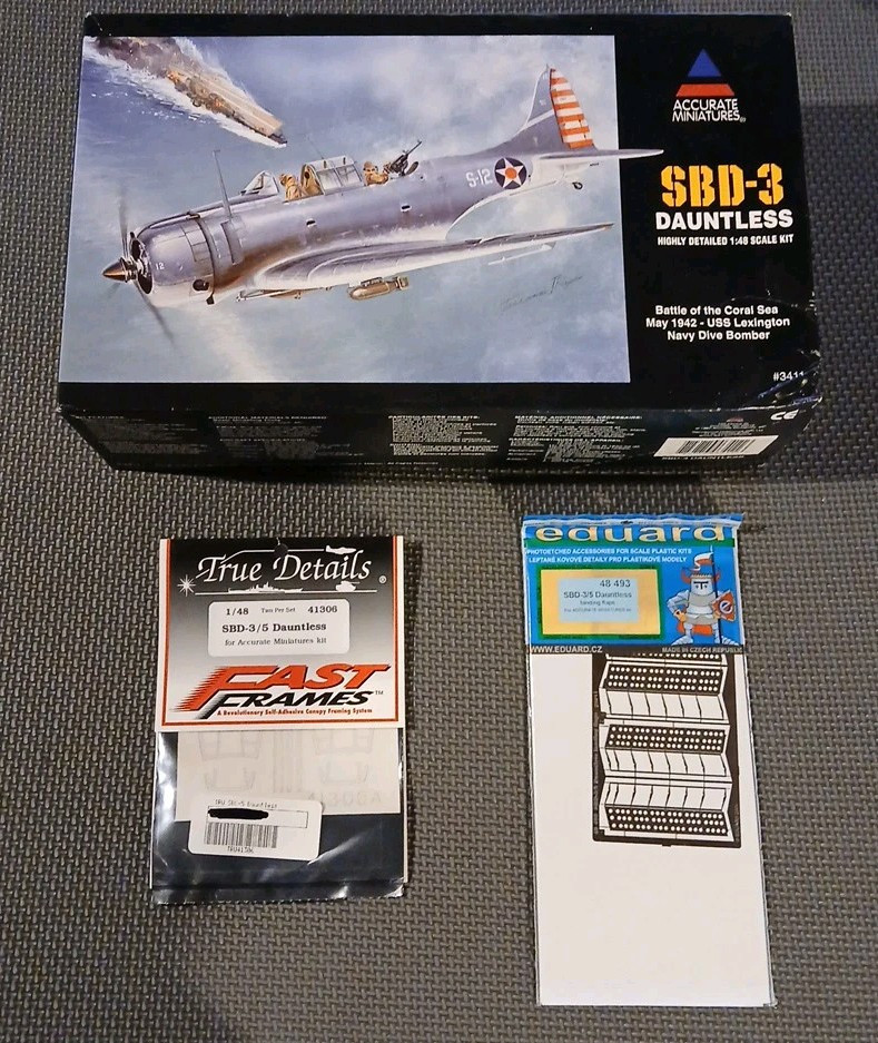 1/48 Accurate Miniatures SBD-3 Dauntless Model Kit 3411 with Bonus Parts-image