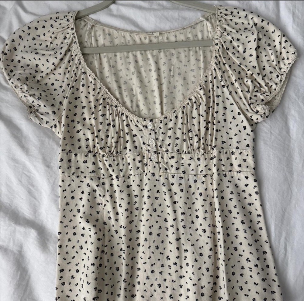 brandy melville floral babydoll top