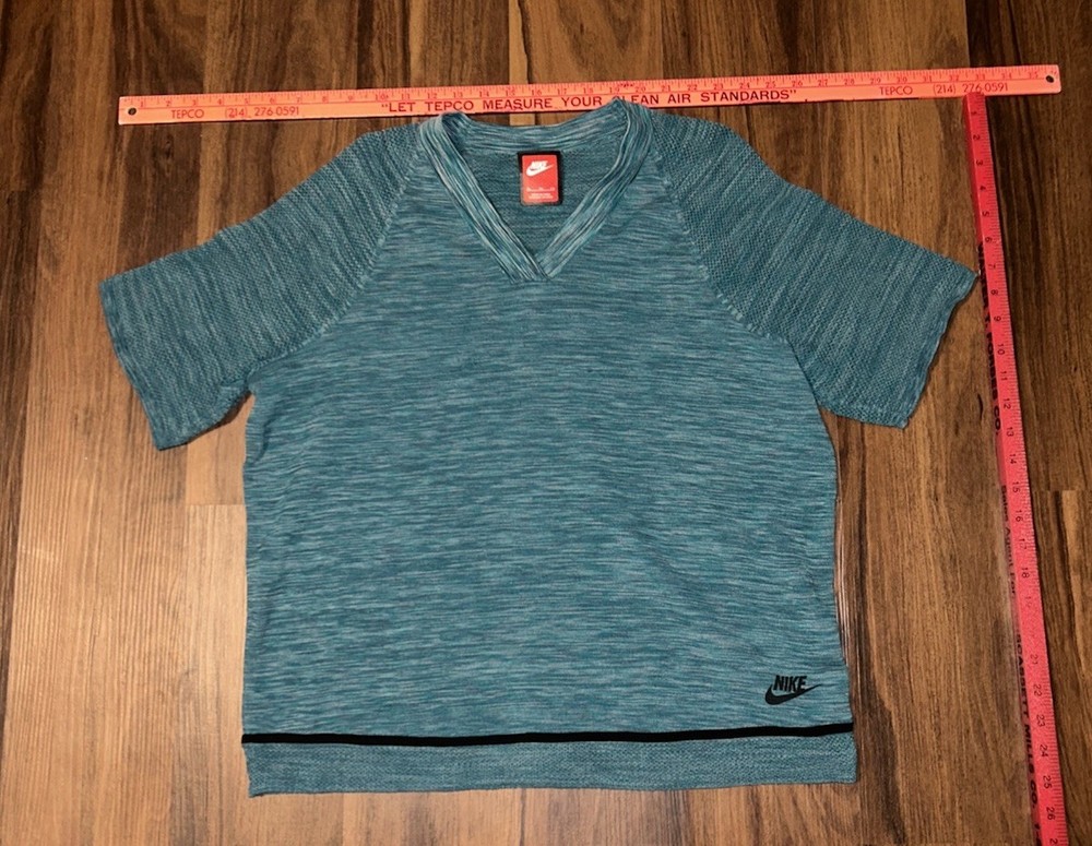 Nike Women’s Shirt Tech Knit Cropped Boxy XL Teal Blue V-Neck Stretch Athletic