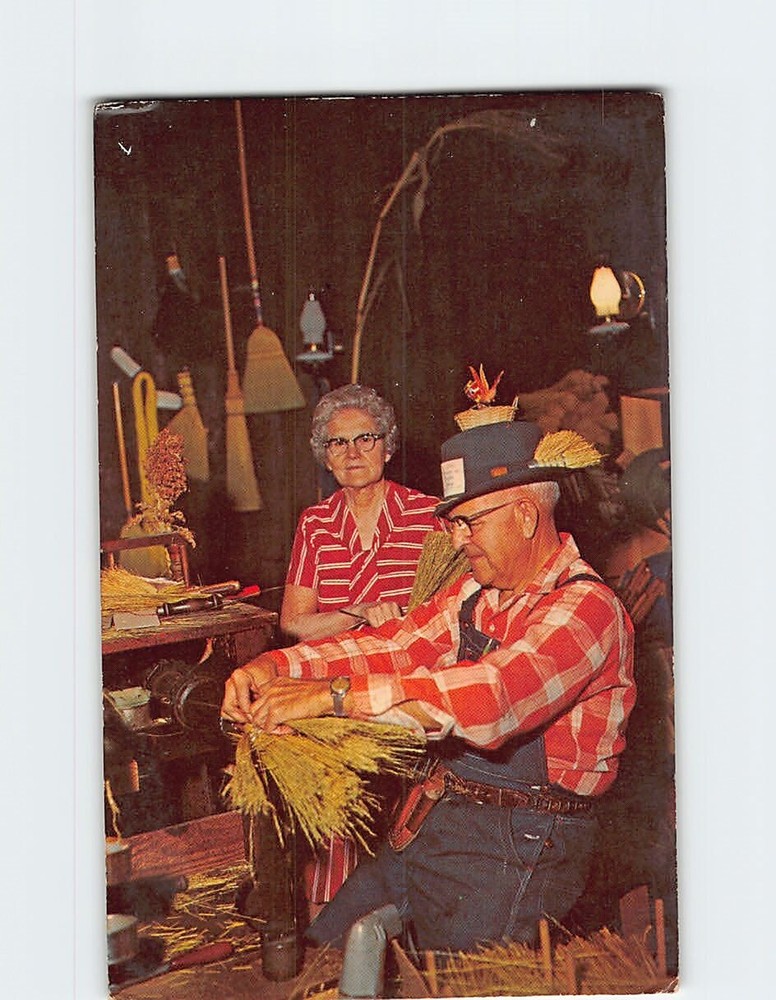Postcard Ye Olde Broom and Basket Shop West Amana Iowa USA