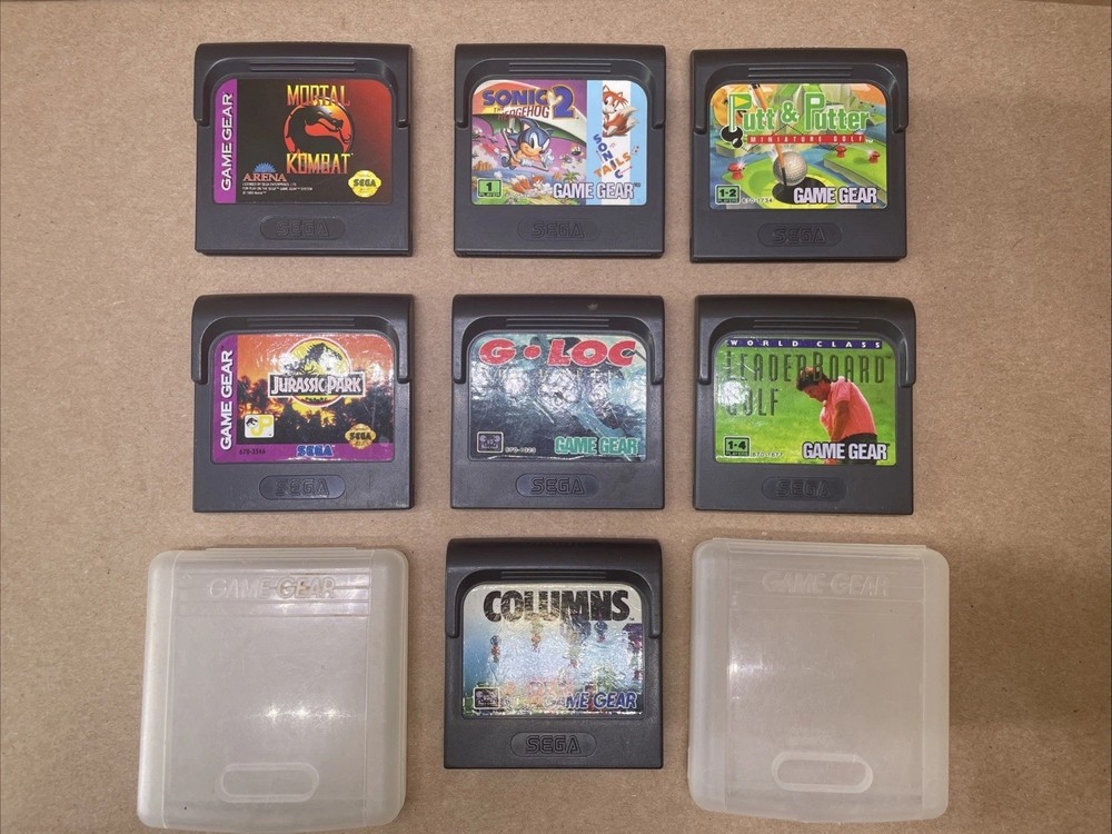 Sega Game Gear lot of 7 game cartridges UNTESTED and 2 protective case PLZ READ