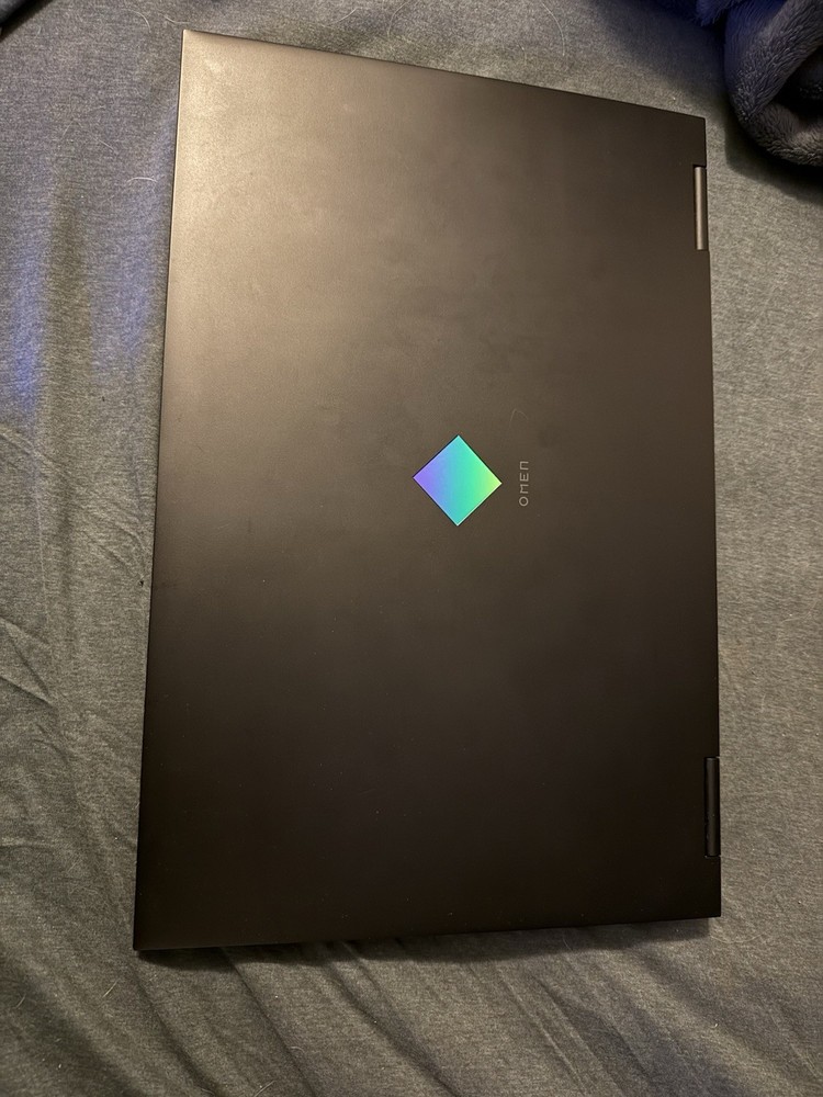 HP OMEN 17.3