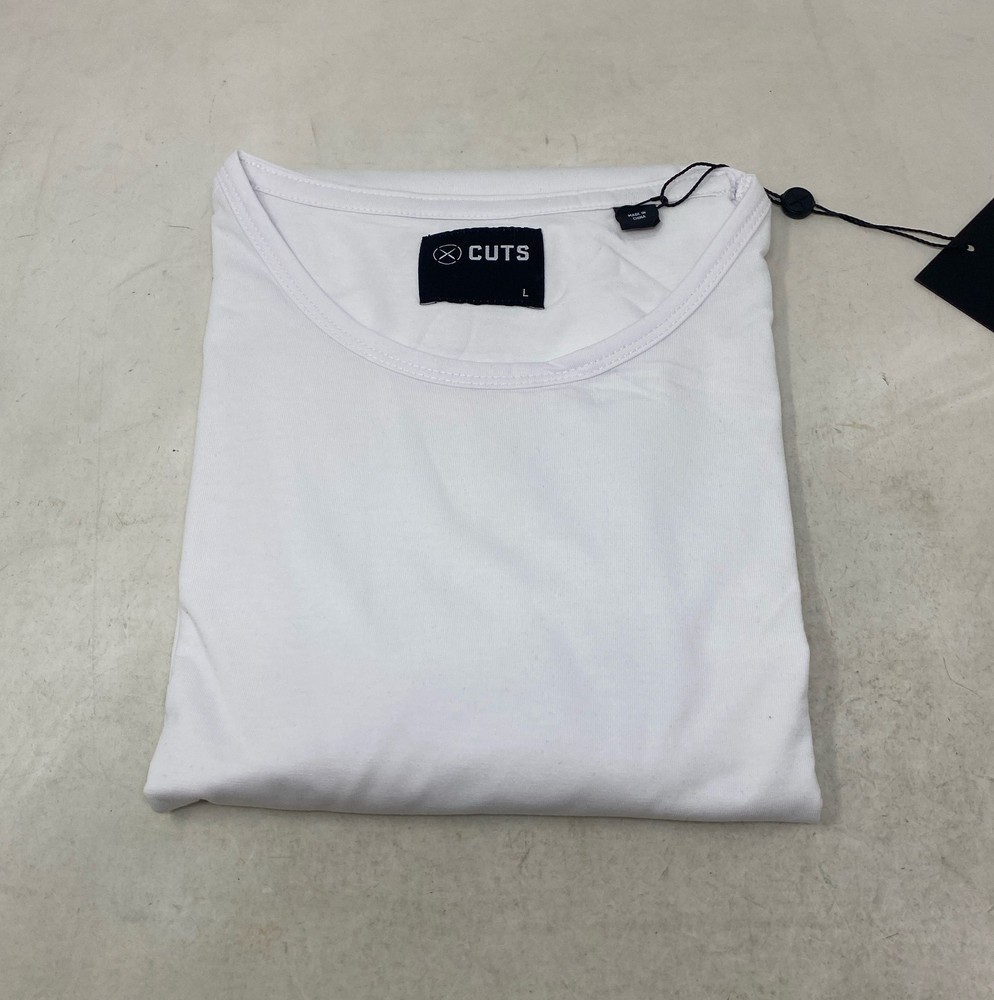 Cuts Clothing AO Curve-Hem Crew Neck T-Shirt PYCA Pro - White, Men’s Large