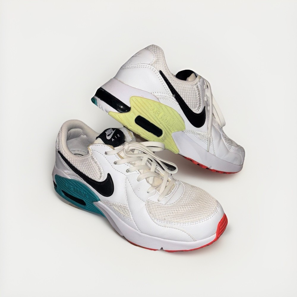 Nike Air Max Excee Women's Sneakers Size 7.5 Gently Worn Condition
