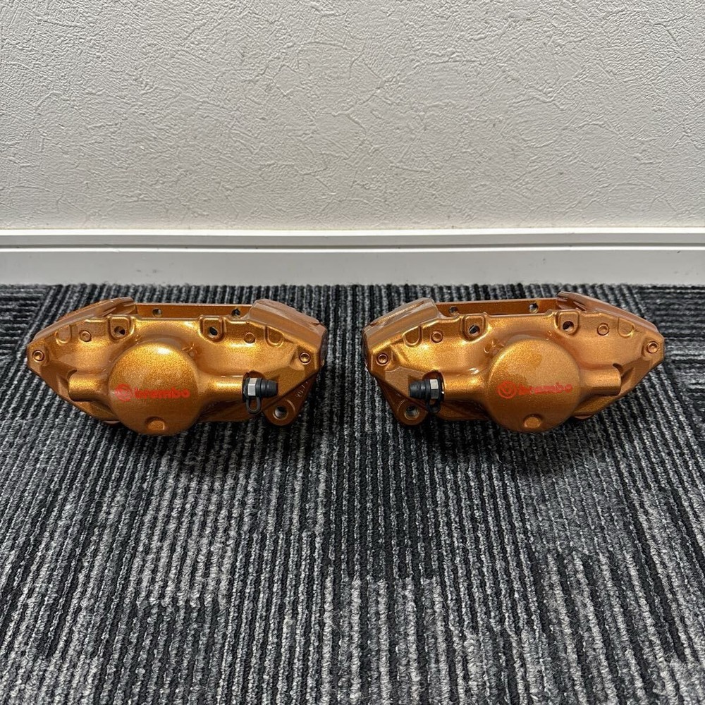 Brand NEW Rear 2 Pot Brembo Calipers For: Nissan Skyline R34 GTR BNR34 99-02
