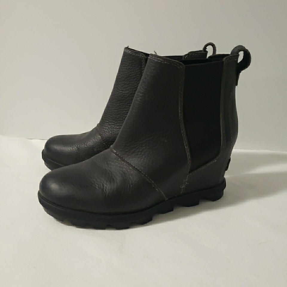 SOREL Joan of Arctic Wedge II Chelsea Bootie Size 6 Black