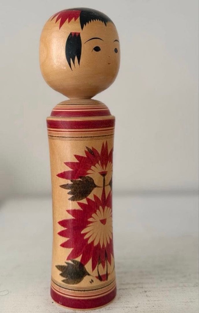Taeko Yusa Kokeshi Doll Flower Pattern 24.5cm Handcrafted Japanese Toy