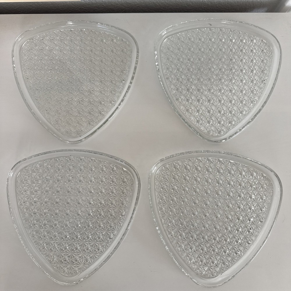 Set Of 4 Vintage Anchor Hocking Daisy & Button Glass Triangle Snack Plates