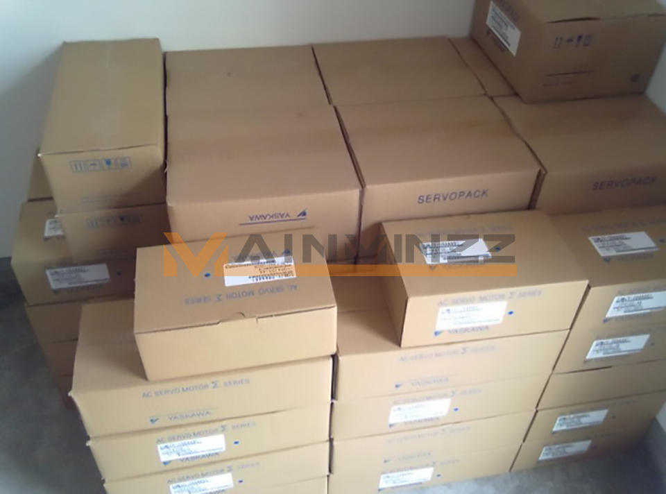 ONE YASKAWA SERVO MOTOR SGD7G-75AFC61 NEW