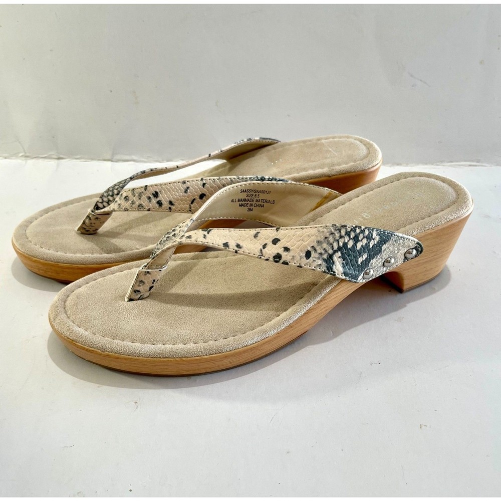 Madden Girl Saassy animal print thong sandal wedges women size 8.5 summer casual new