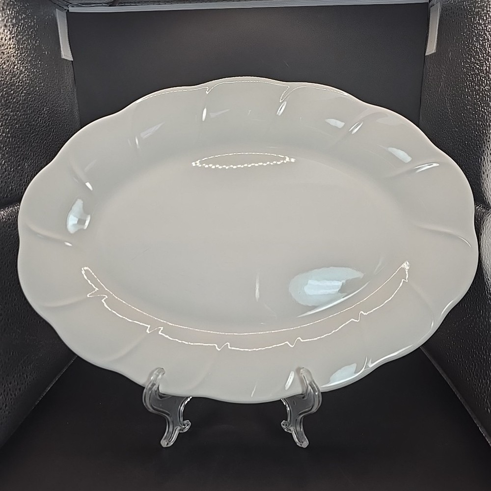 Vintage Pfaltzgraff Stratus White Stoneware Oval Serving Platter 14 In X 10 In