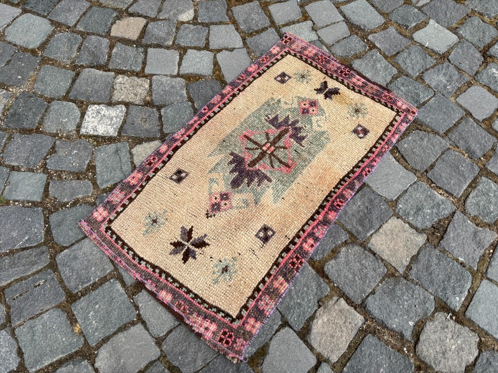 Vintage handmade rug,Turkish small rugs,Bohemian wool rug, Doormats 1,4 x 2,5 ft