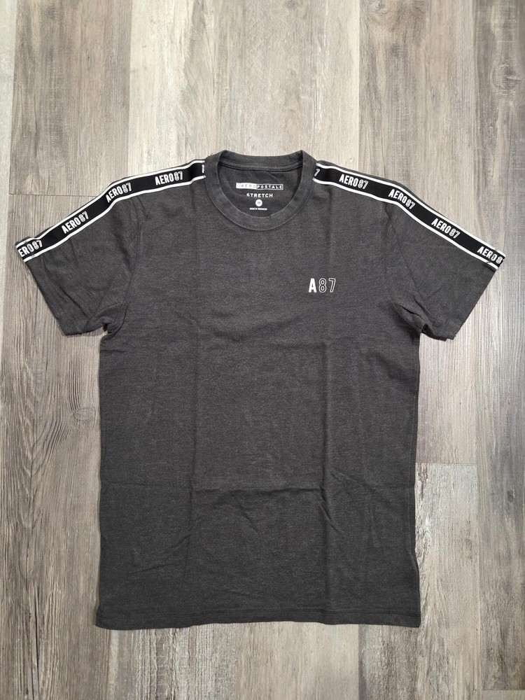 Gray Aeropostale Black Stripe Short Sleeve T-Shirt Men's Medium