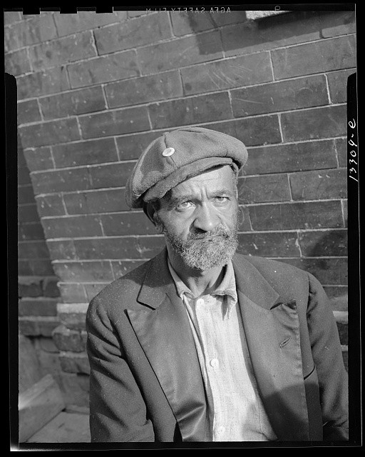 Photo:Washington DC Seaton Road Peanut Vendor Portrait 1942