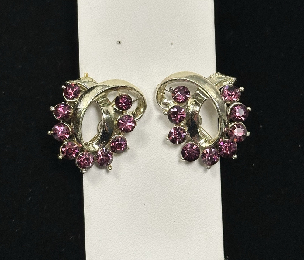 Vintage Purple Rhinestone Gold Tone Ribbon Design Screw Back Earrings MCM Estate