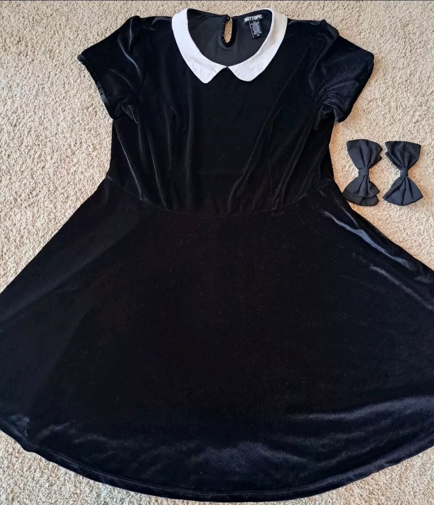 Hot Topic Wednesday Addams Velvet Dress 3X Plus Black Peter Pan Collar w/ Bows