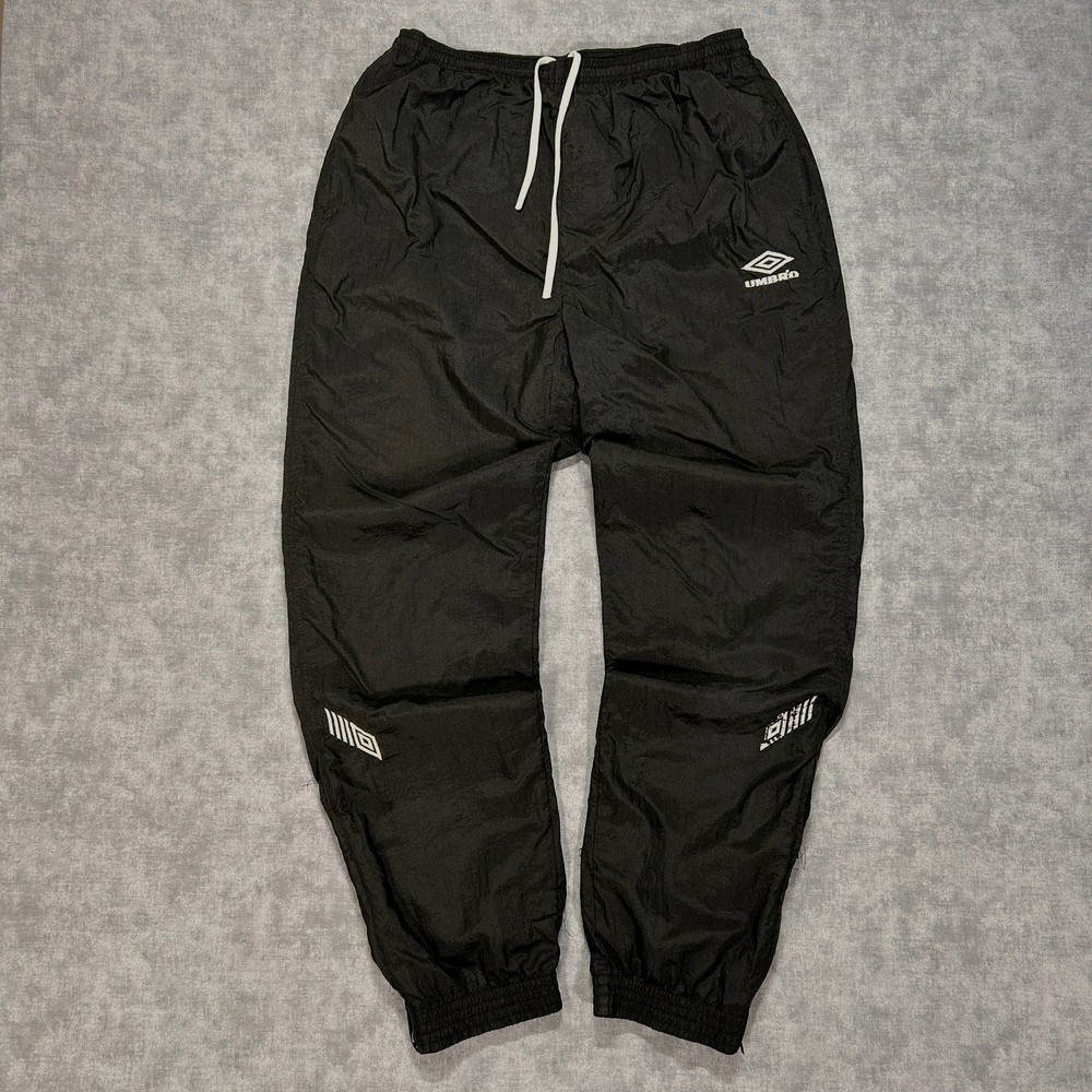 VTG Y2K Umbro black nylon ankle zip sportswear lined soccer track pants mens M