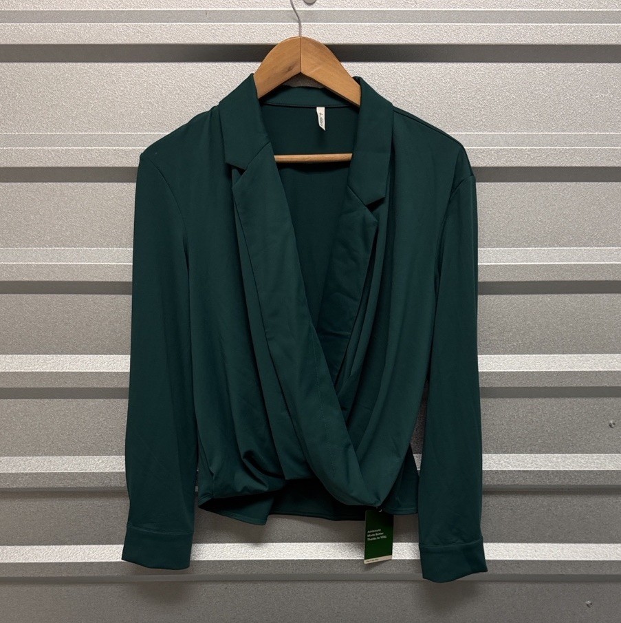 NWT Halara Womens Crossover Long Sleeve Wrap Work Shirt Size M Stretch Relaxed