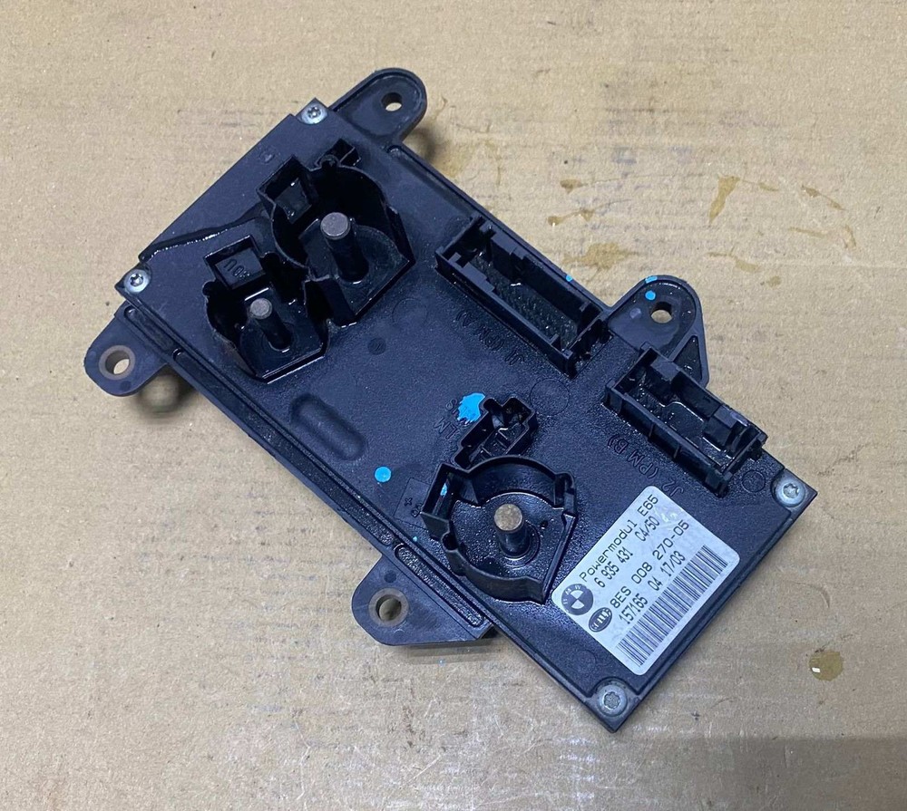 2002-2005 BMW 745i 7 Series E65 E66 745i X1 Power Control Module 6935431