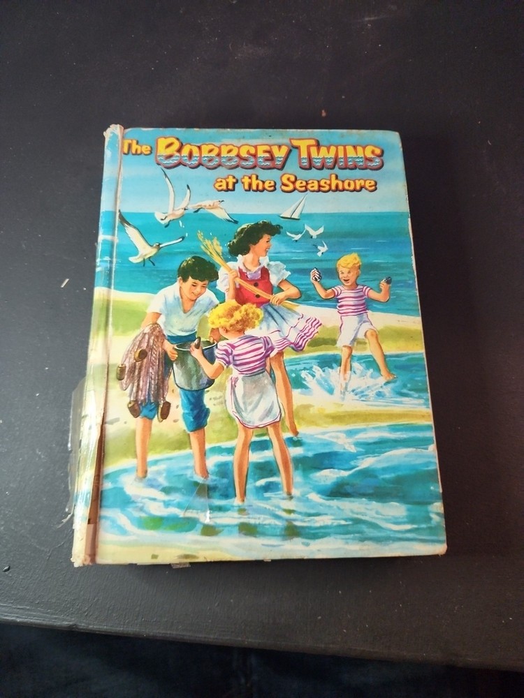The Bobbsey Twins at the Seashore by Laura Lee Hope 1954 hardcover kids book