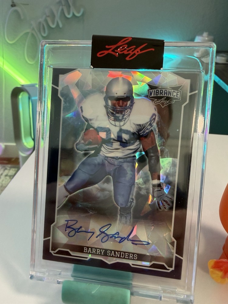 2022 Leaf Vibrance Barry Sanders Black Crystals Auto Detroit Lions HOF Great