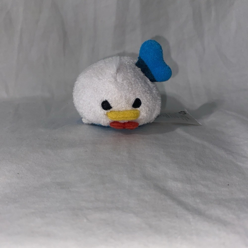 Disney Store Tsum Tsum Mini Plush 3 1/2 Expressions Donald Duck
