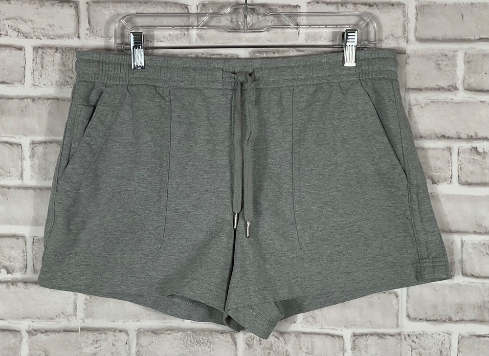 Athleta Farallon Short Womens Size 14 Gray Heather Midi Pockets Drawstring Gym