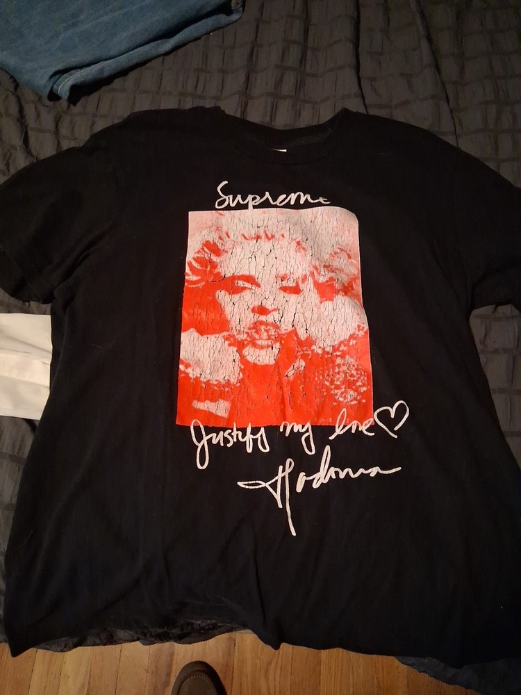 Supreme Men's Short Sleeve T-Shirt Size L