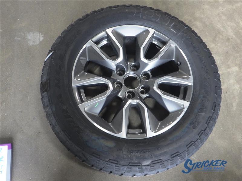 Chevrolet Silverado 1500 Pickup 2021-2022 Wheel w/ Tire 20x9 10 Spoke R01533495