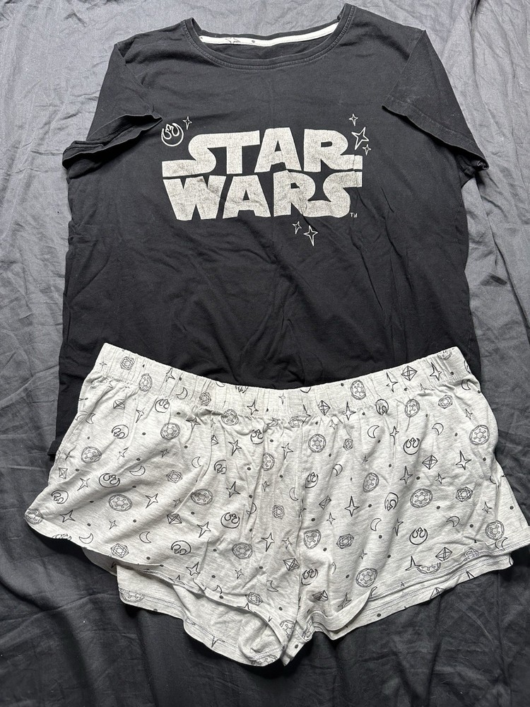 Star Wars Women’s Pajama Set Size XL