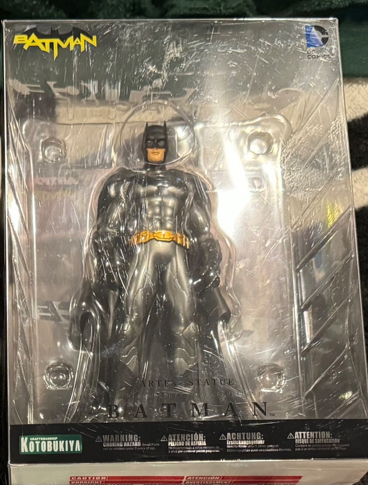Kotobukiya Batman ArtFX+ Statue 1/10 Scale Justice League DC Comics