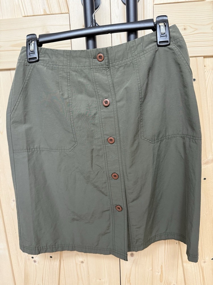Womens size 6 Olive Green Finity Studio Button Front Mini-midi skirt.  Polyester