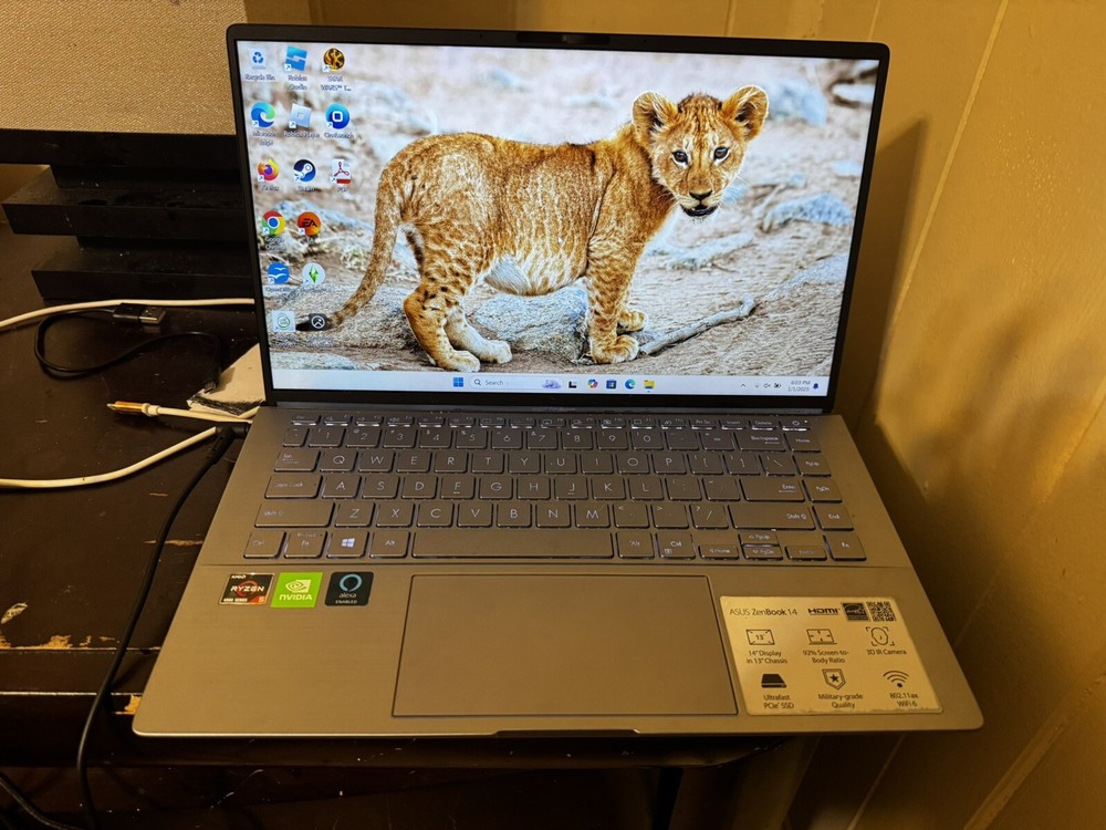 ASUS Zenbook 14