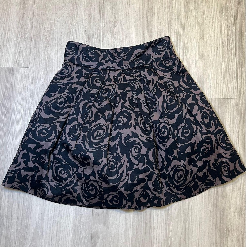XXI Black Rose Print Pleated A-Line Skirt Women's Size Medium