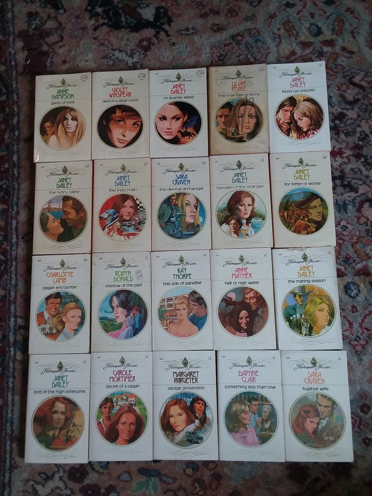 20-book lot: HARLEQUIN PRESENTS romances (Janet Dailey, Sara Craven etc.; PB)