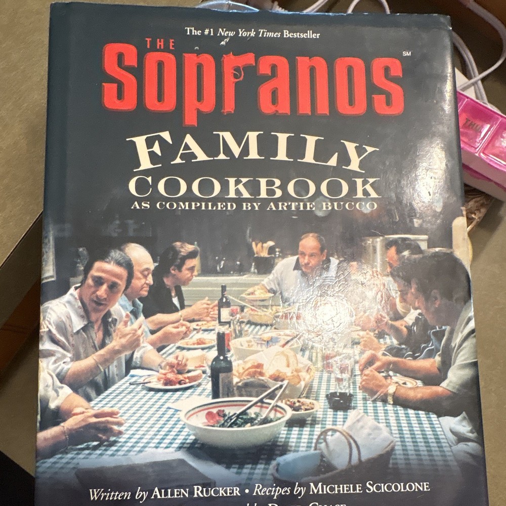 The Sopranos Family Cookbook Artie Bucco Hardcover 2002 Illustrated DJ