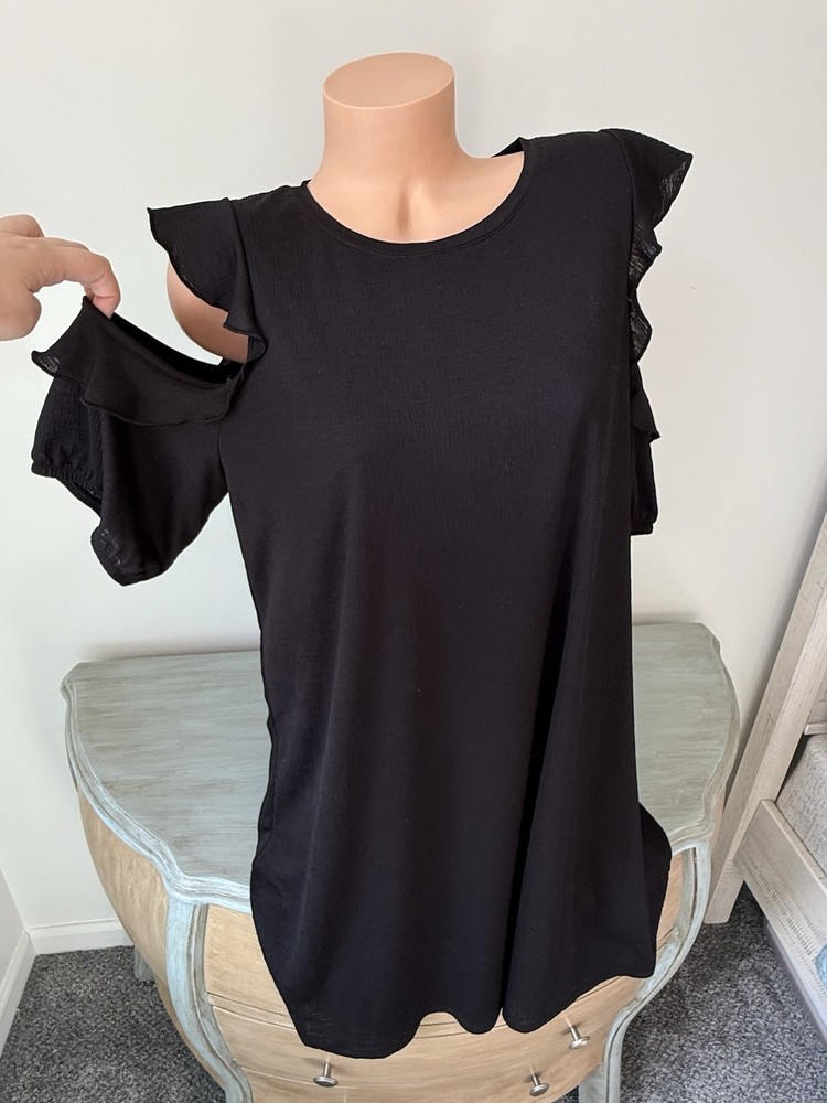 LC Lauren Conrad Dress Black Cold Shoulder Size XL Shift Short Sleeve Textured