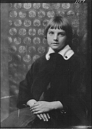 Photo:New York City NY Mary D Thacher 1915 Girl Portrait Photograph